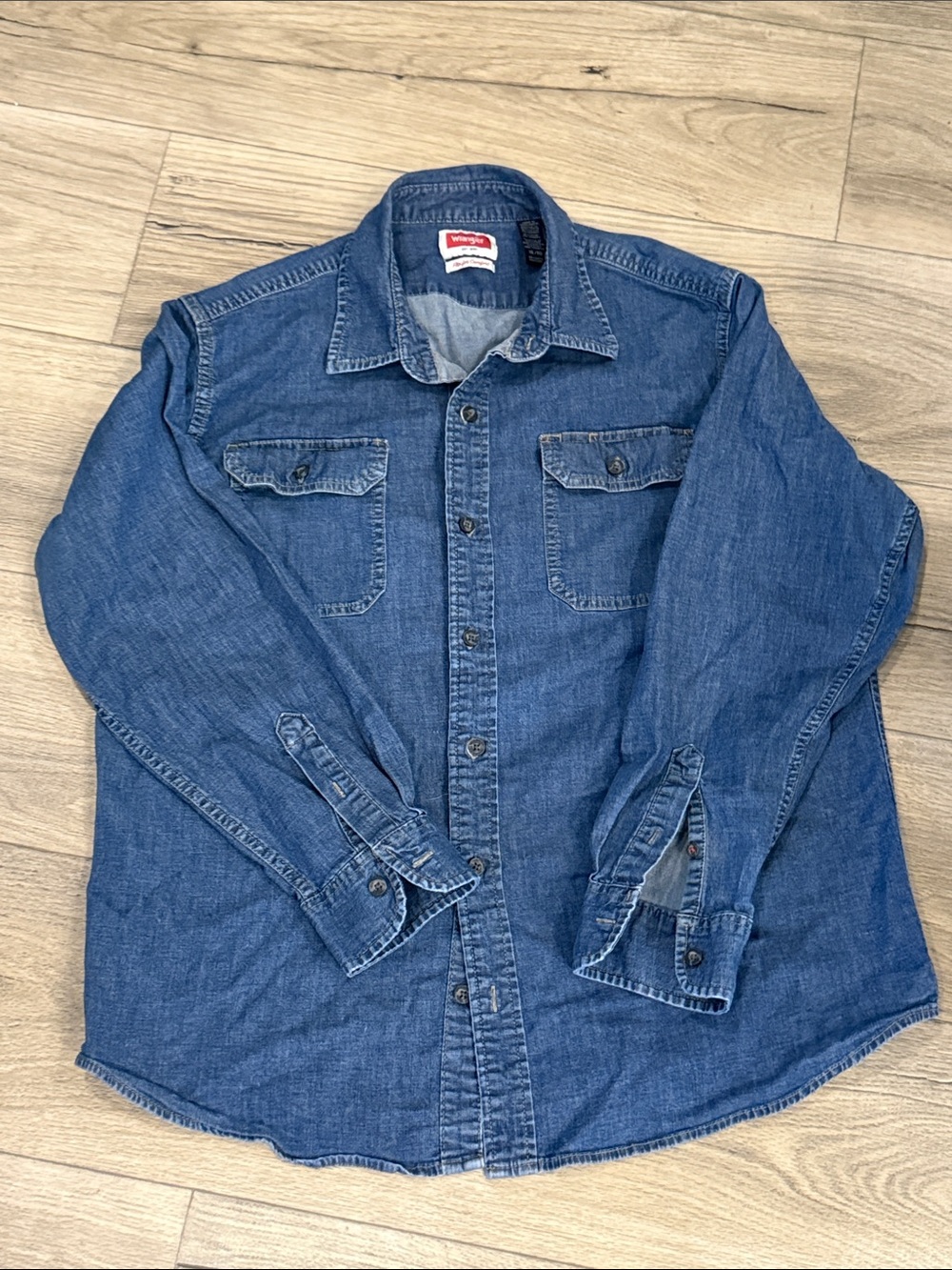 Wrangler Men’s XL Denim Shirt Flex for Comfort Blue Long Sleeve Western